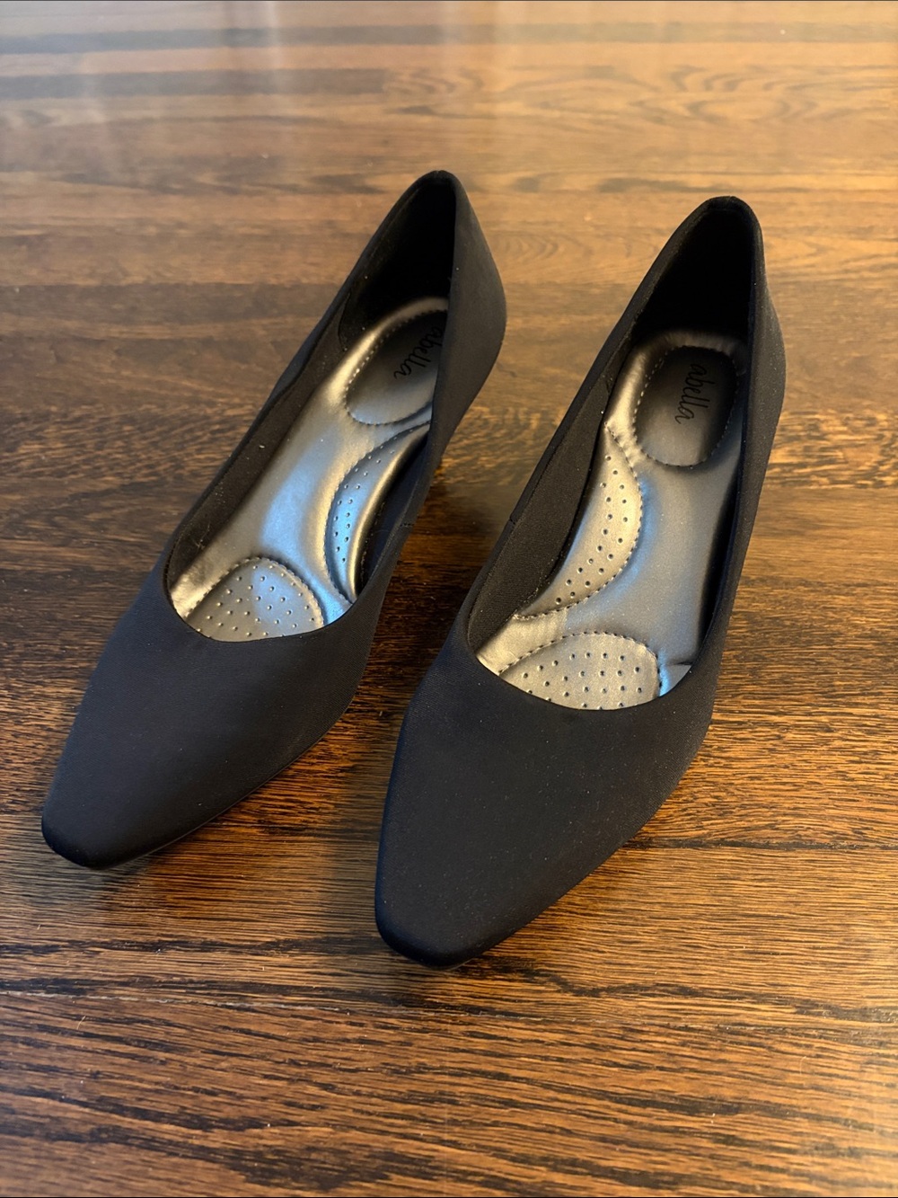 Abella Black Pointed-Toe Pumps